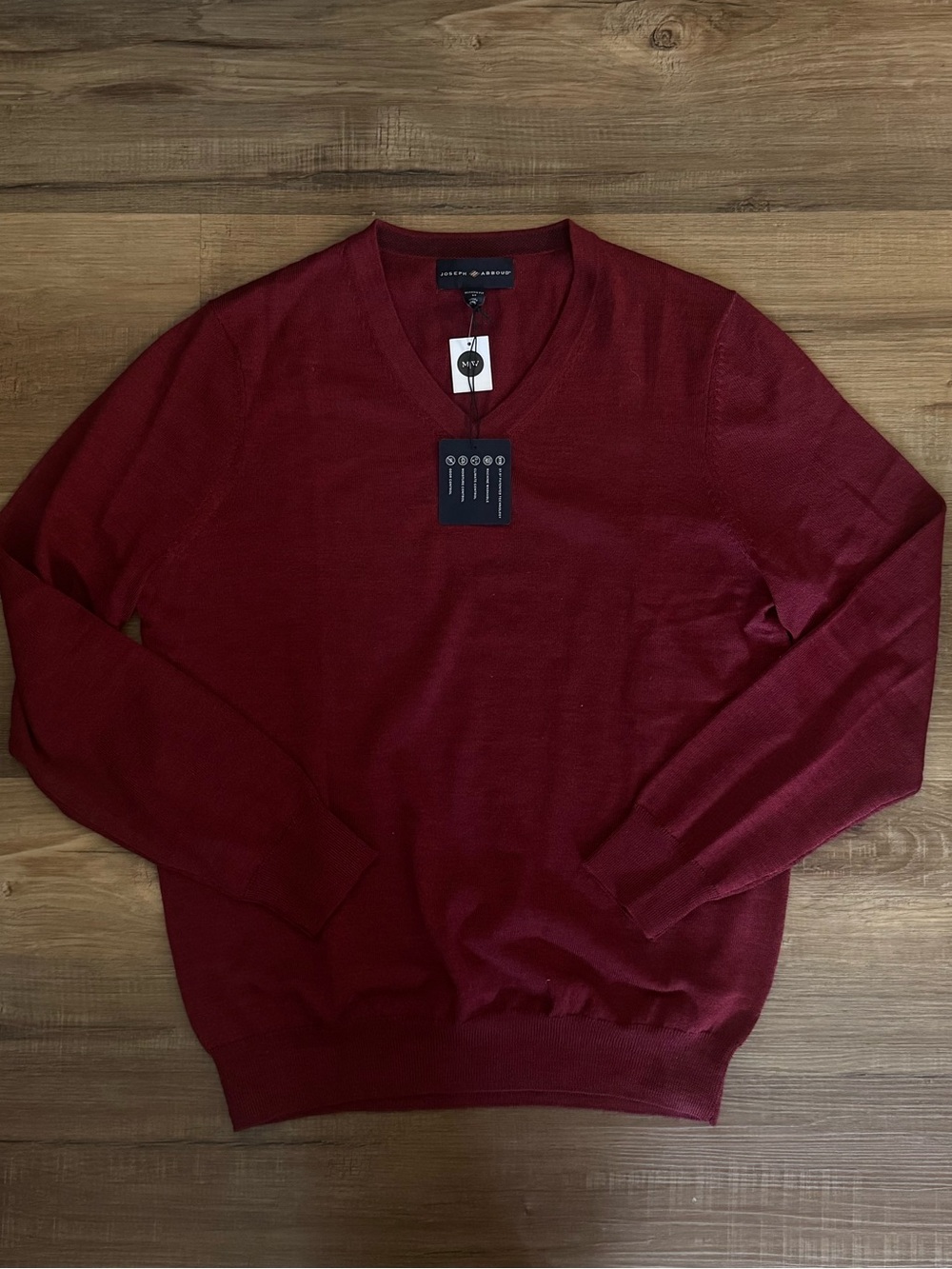 Joseph Abboud Purple Men's Merino Wool V‎ Neck Sweater medium